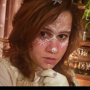 Meet your Posher, Julia